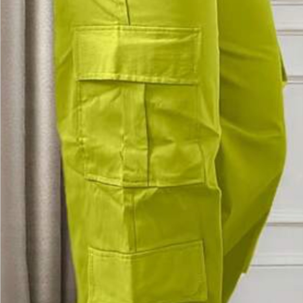 Women's Wide Leg Cargo Pants in Light Purple, green pants are a similar version - Picture 4 of 4